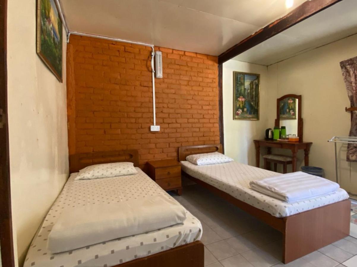 Mile 36 Lodge Kundasang Ngoại thất bức ảnh