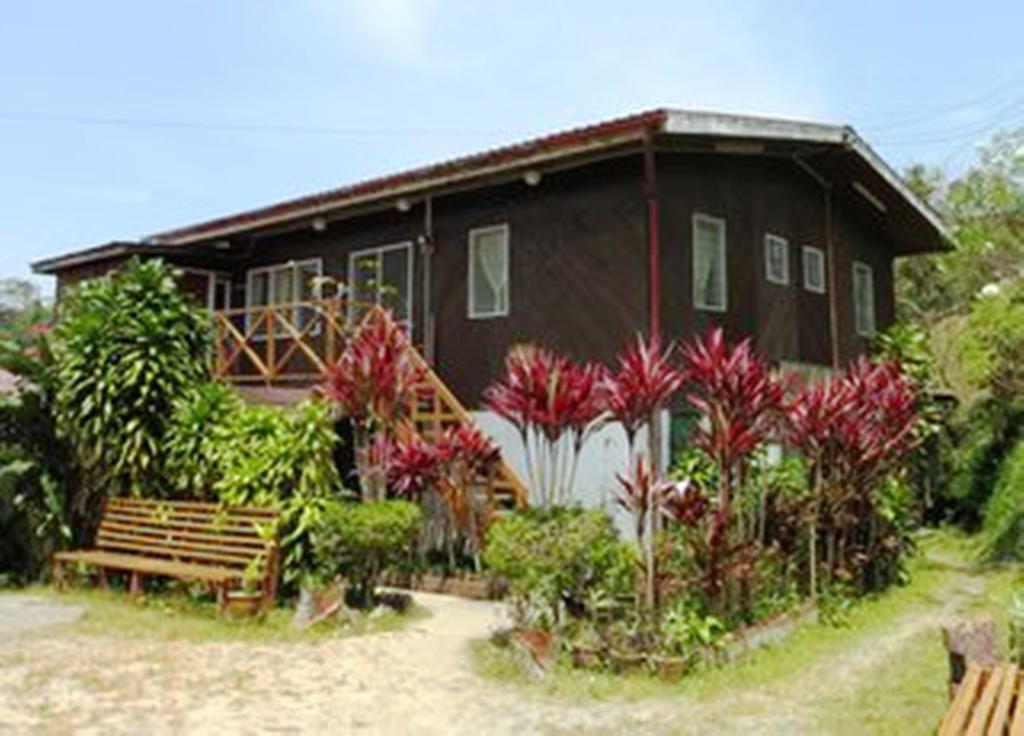 Mile 36 Lodge Kundasang Ngoại thất bức ảnh