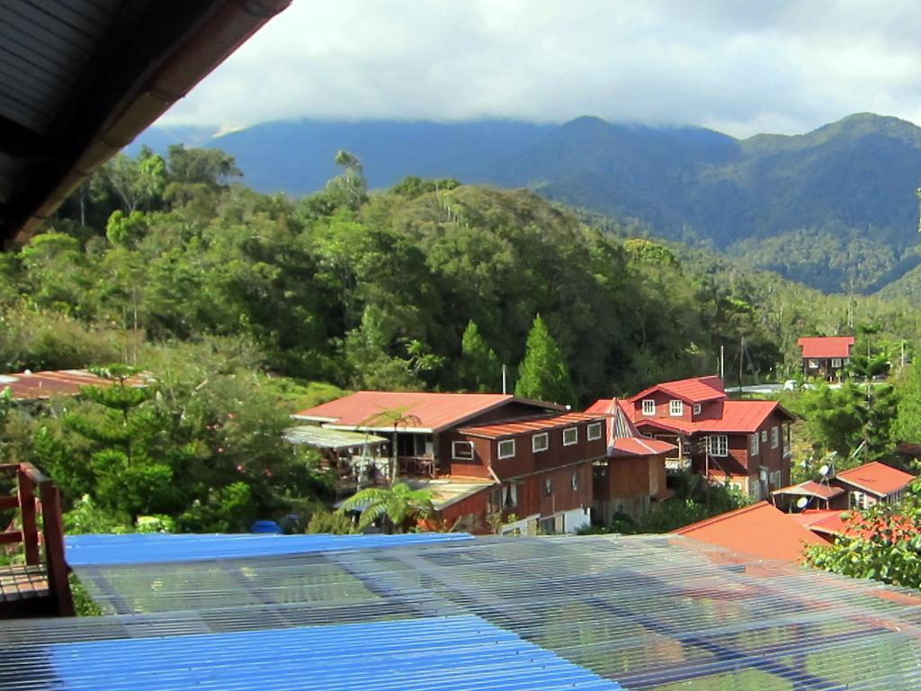 Mile 36 Lodge Kundasang Ngoại thất bức ảnh